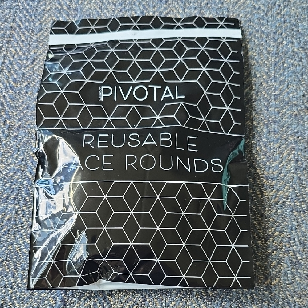 Black Reusable Face Rounds